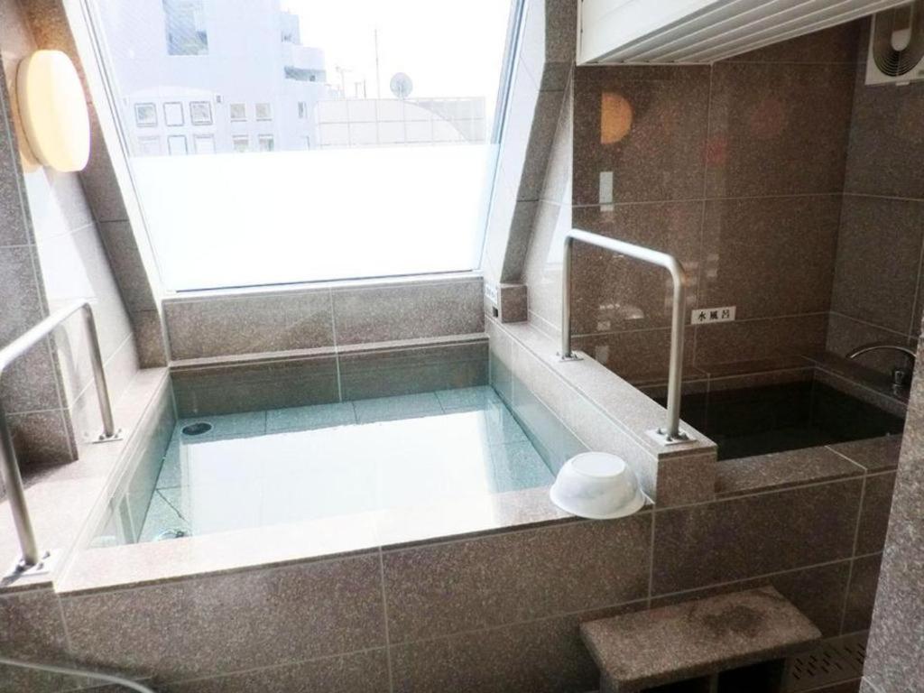 Hotel Shimbashi Sambankan Токіо Екстер'єр фото
