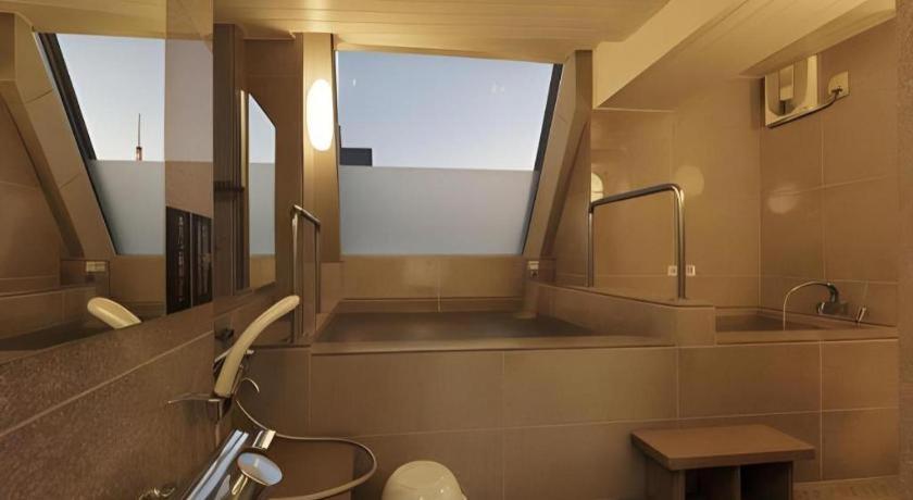 Hotel Shimbashi Sambankan Токіо Екстер'єр фото